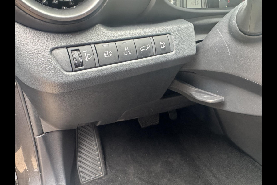 Toyota C-HR 2.0 Plug-in Hybrid 220 Dynamic | Stuur-/ & Stoelverwarming | Dodehoek detectie | Elektrische kofferbak | Parkeersensoren