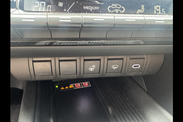 Toyota C-HR 2.0 Plug-in Hybrid 220 Dynamic | Stuur-/ & Stoelverwarming | Dodehoek detectie | Elektrische kofferbak | Parkeersensoren