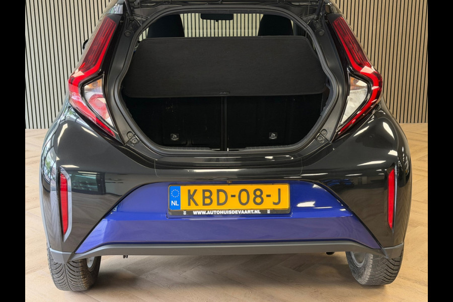 Toyota Aygo X 1.0 VVT-i S-CVT Envy AUT. AIRCO CAMERA BLUETOOTH STOELVERWARMING START/STOP CRUISE LANE-ASSIST
