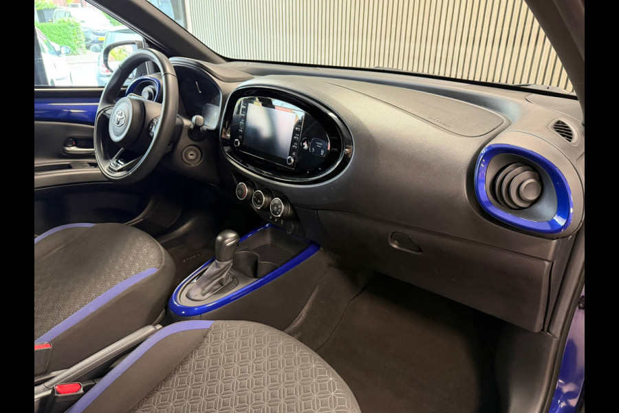 Toyota Aygo X 1.0 VVT-i S-CVT Envy AUT. AIRCO CAMERA BLUETOOTH STOELVERWARMING START/STOP CRUISE LANE-ASSIST