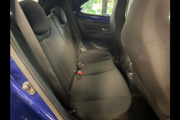 Toyota Aygo X 1.0 VVT-i S-CVT Envy AUT. AIRCO CAMERA BLUETOOTH STOELVERWARMING START/STOP CRUISE LANE-ASSIST