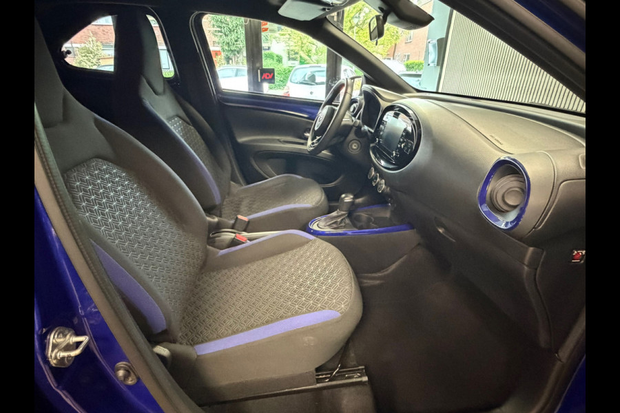 Toyota Aygo X 1.0 VVT-i S-CVT Envy AUT. AIRCO CAMERA BLUETOOTH STOELVERWARMING START/STOP CRUISE LANE-ASSIST