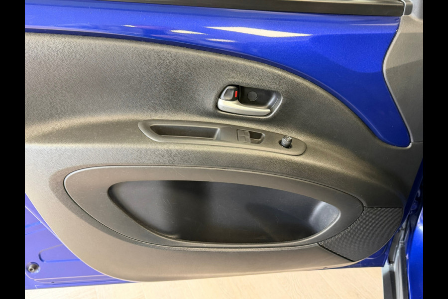 Toyota Aygo X 1.0 VVT-i S-CVT Envy AUT. AIRCO CAMERA BLUETOOTH STOELVERWARMING START/STOP CRUISE LANE-ASSIST