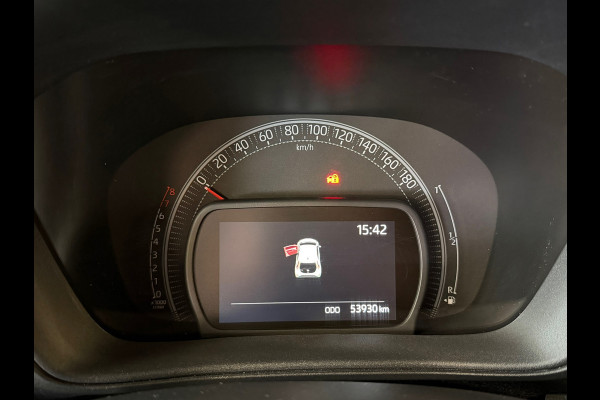 Toyota Aygo X 1.0 VVT-i S-CVT Envy AUT. AIRCO CAMERA BLUETOOTH STOELVERWARMING START/STOP CRUISE LANE-ASSIST