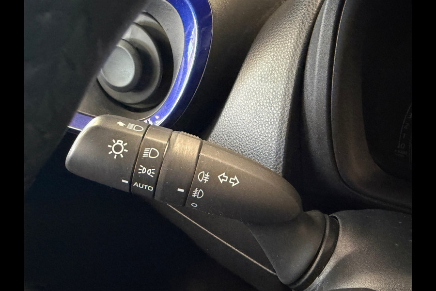 Toyota Aygo X 1.0 VVT-i S-CVT Envy AUT. AIRCO CAMERA BLUETOOTH STOELVERWARMING START/STOP CRUISE LANE-ASSIST