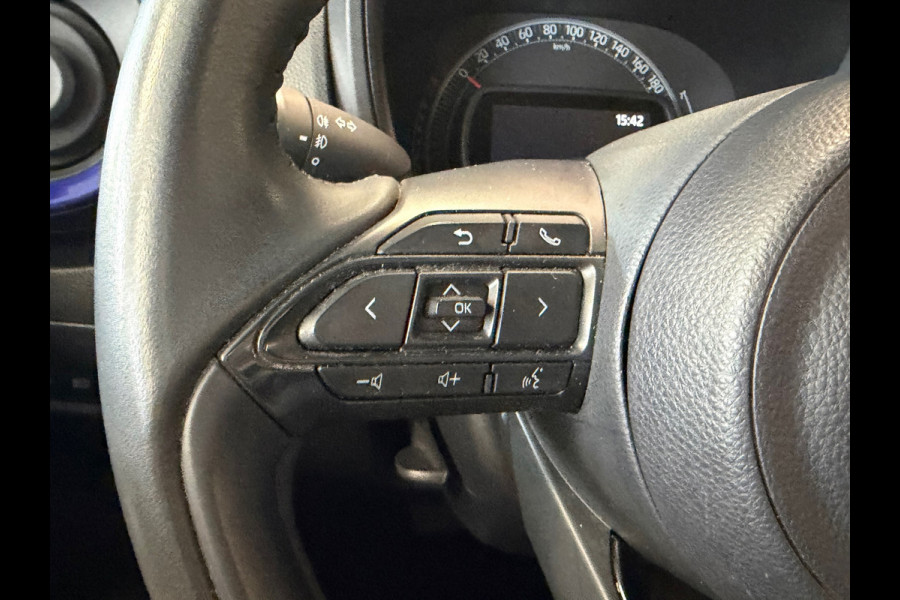 Toyota Aygo X 1.0 VVT-i S-CVT Envy AUT. AIRCO CAMERA BLUETOOTH STOELVERWARMING START/STOP CRUISE LANE-ASSIST
