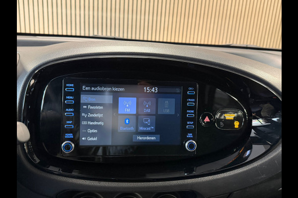 Toyota Aygo X 1.0 VVT-i S-CVT Envy AUT. AIRCO CAMERA BLUETOOTH STOELVERWARMING START/STOP CRUISE LANE-ASSIST