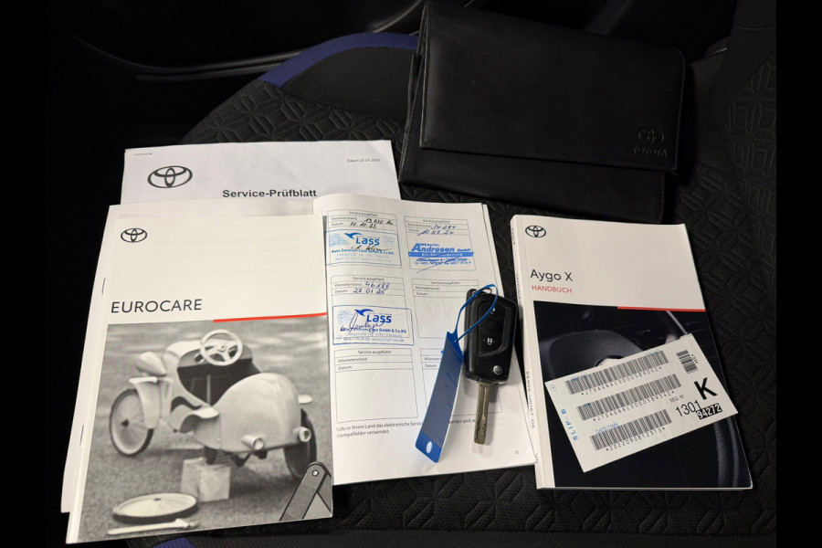 Toyota Aygo X 1.0 VVT-i S-CVT Envy AUT. AIRCO CAMERA BLUETOOTH STOELVERWARMING START/STOP CRUISE LANE-ASSIST