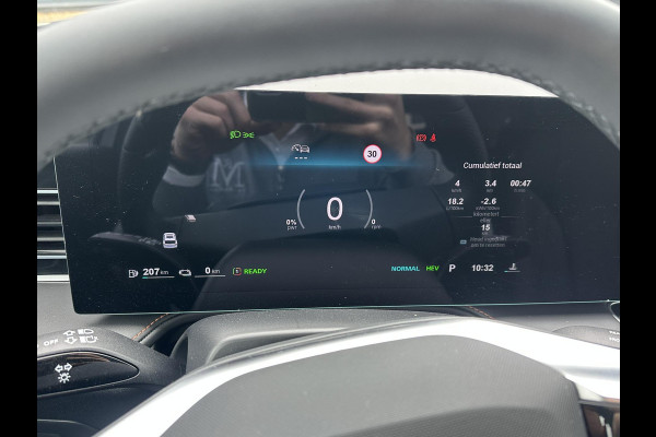 MG EHS 1.5 TGDI Luxury 15KM! NIEUWE AUTO| 360 CAMERA| ELEK. ACHTERKLEP| 7 JAAR MG GARANTIE| APPLE CARPLAY| ANDROID AUTO| STOELVERWARMING| FULL LED| ELEK. STOELEN|