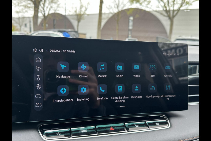 MG EHS 1.5 TGDI Luxury 15KM! NIEUWE AUTO| 360 CAMERA| ELEK. ACHTERKLEP| 7 JAAR MG GARANTIE| APPLE CARPLAY| ANDROID AUTO| STOELVERWARMING| FULL LED| ELEK. STOELEN|