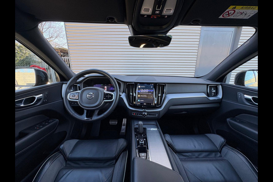 Volvo XC60 T6 Aut. R-Design Parkeercamera Google 340pk