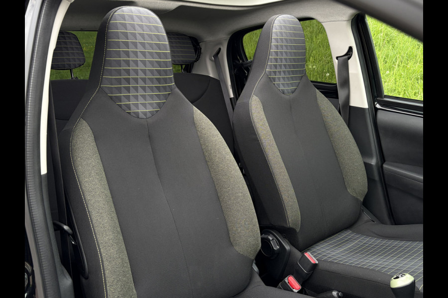 Peugeot 108 1.0 e-VTi Collection TOP! Stoelverwarming | Winterwielset | Climate Control | Apple Carplay