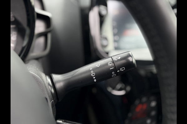 Peugeot 108 1.0 e-VTi Collection TOP! Stoelverwarming | Winterwielset | Climate Control | Apple Carplay