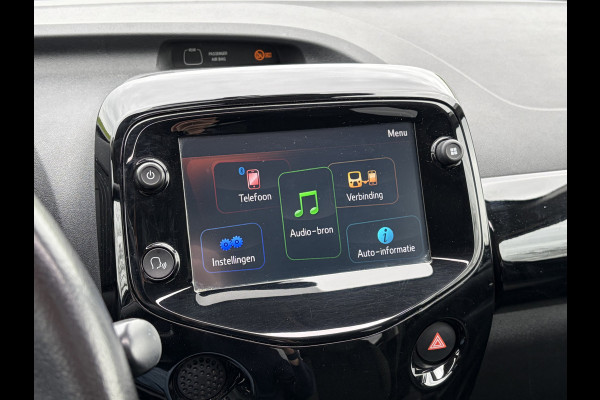 Peugeot 108 1.0 e-VTi Collection TOP! Stoelverwarming | Winterwielset | Climate Control | Apple Carplay