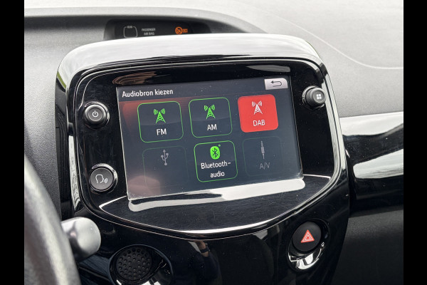 Peugeot 108 1.0 e-VTi Collection TOP! Stoelverwarming | Winterwielset | Climate Control | Apple Carplay