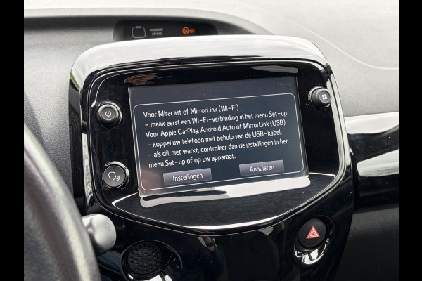 Peugeot 108 1.0 e-VTi Collection TOP! Stoelverwarming | Winterwielset | Climate Control | Apple Carplay