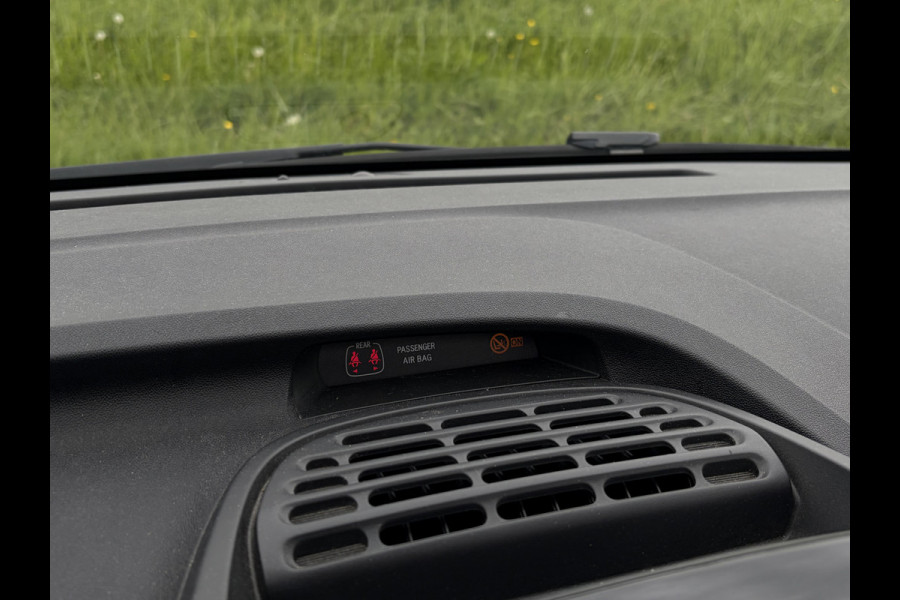 Peugeot 108 1.0 e-VTi Collection TOP! Stoelverwarming | Winterwielset | Climate Control | Apple Carplay