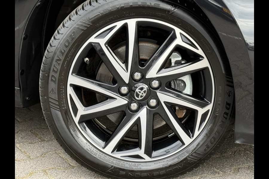 Toyota Yaris 1.5 Hybrid Dynamic | Trekhaak | CarPlay | ACC | Camera | Keyless | 16 inch