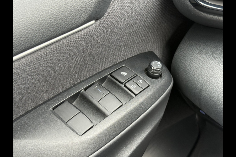 Toyota Yaris 1.5 Hybrid Dynamic | Trekhaak | CarPlay | ACC | Camera | Keyless | 16 inch