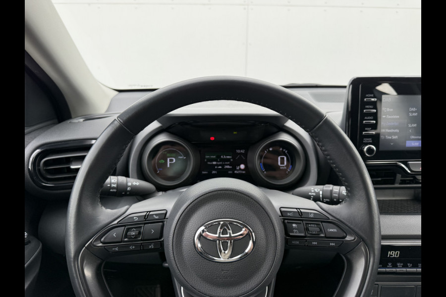 Toyota Yaris 1.5 Hybrid Dynamic | Trekhaak | CarPlay | ACC | Camera | Keyless | 16 inch