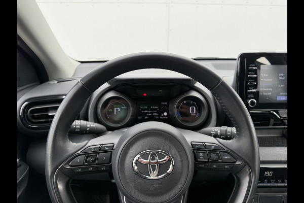 Toyota Yaris 1.5 Hybrid Dynamic | Trekhaak | CarPlay | ACC | Camera | Keyless | 16 inch