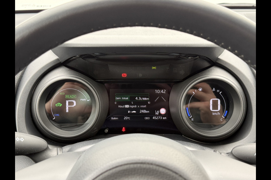 Toyota Yaris 1.5 Hybrid Dynamic | Trekhaak | CarPlay | ACC | Camera | Keyless | 16 inch