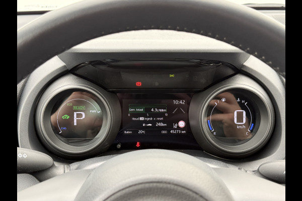 Toyota Yaris 1.5 Hybrid Dynamic | Trekhaak | CarPlay | ACC | Camera | Keyless | 16 inch