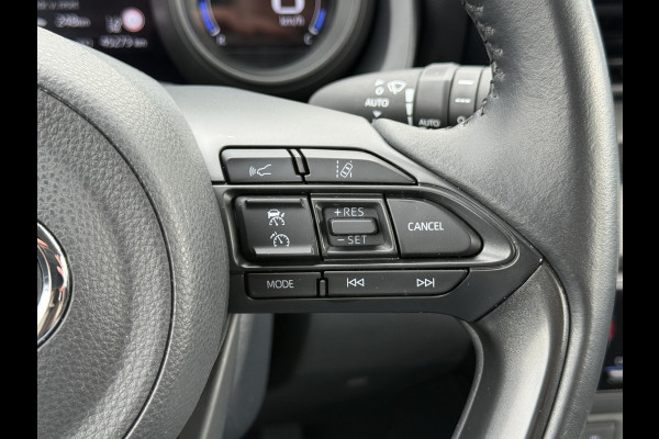 Toyota Yaris 1.5 Hybrid Dynamic | Trekhaak | CarPlay | ACC | Camera | Keyless | 16 inch