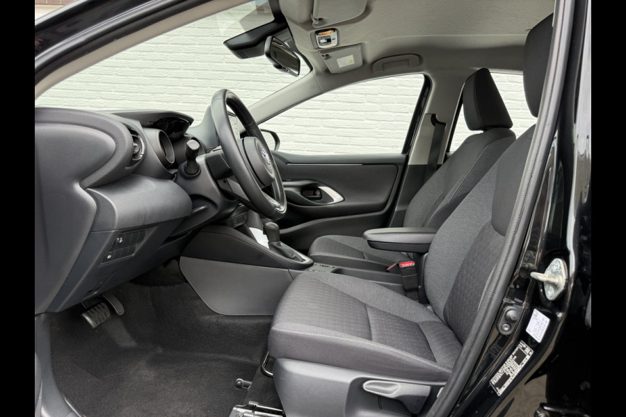 Toyota Yaris 1.5 Hybrid Dynamic | Trekhaak | CarPlay | ACC | Camera | Keyless | 16 inch