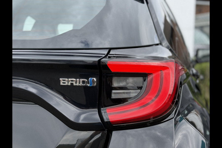 Toyota Yaris 1.5 Hybrid Dynamic | Trekhaak | CarPlay | ACC | Camera | Keyless | 16 inch