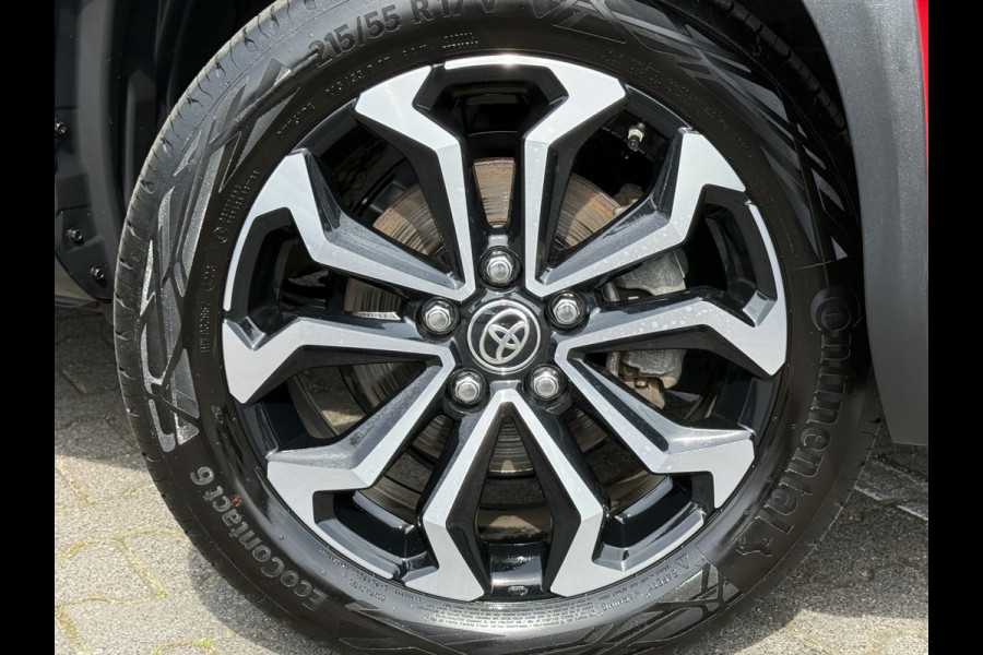 Toyota Yaris Cross 1.5 Hybrid Team D | CarPlay | ACC | Camera | LED | DAB+