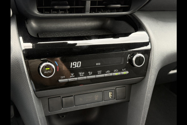 Toyota Yaris Cross 1.5 Hybrid Team D | CarPlay | ACC | Camera | LED | DAB+