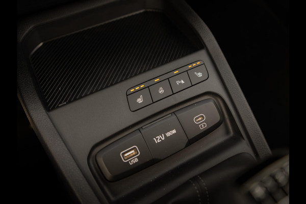 Kia Stonic 1.0 T-GDi MHEV DynamicLine | Op voorraad !| Stoel en stuurverwarming |