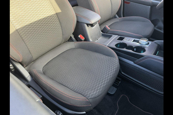 Ford Kuga 2.5 PHEV ST-Line 243pk | Nieuw Model! | Wegklapbare trekhaak | Winter Pack | 2.100kg Trekgewicht