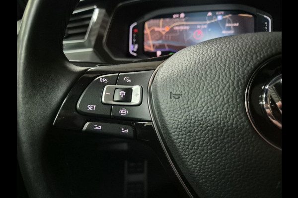 Volkswagen Tiguan 1.5 TSI ACT Highline Business R | Navi | Clima | Pano | Camera |