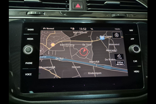 Volkswagen Tiguan 1.5 TSI ACT Highline Business R | Navi | Clima | Pano | Camera |