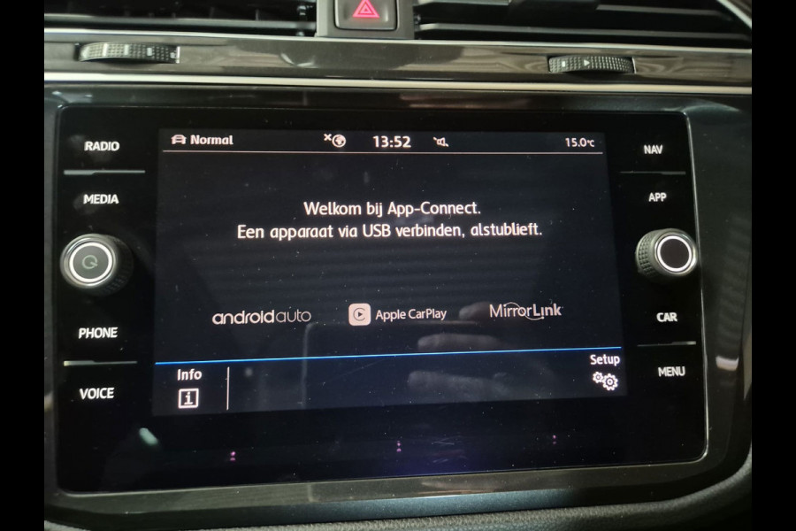 Volkswagen Tiguan 1.5 TSI ACT Highline Business R | Navi | Clima | Pano | Camera |