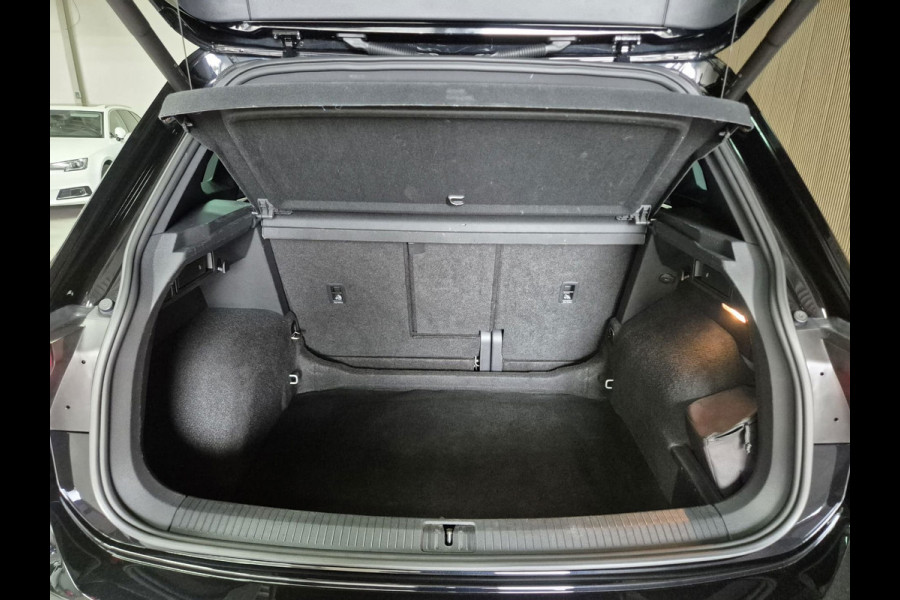 Volkswagen Tiguan 1.5 TSI ACT Highline Business R | Navi | Clima | Pano | Camera |