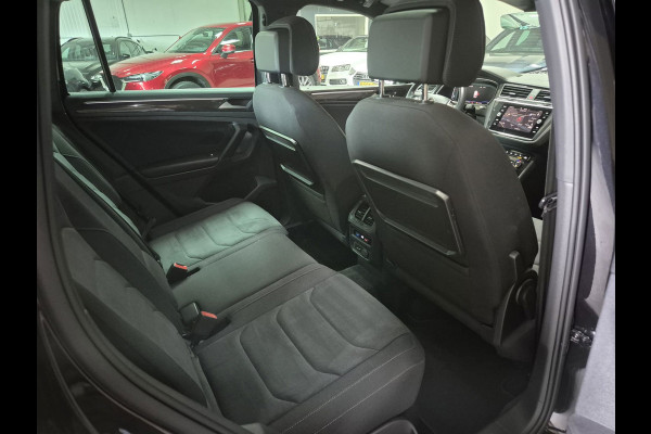 Volkswagen Tiguan 1.5 TSI ACT Highline Business R | Navi | Clima | Pano | Camera |