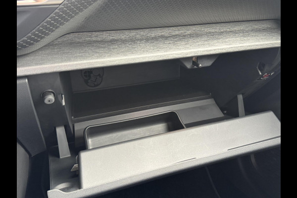 Citroën C5 X 1.6 Plug-in Hybrid 225 Feel | Comfort seats | Trekhaak | Apple Carplay | Prijs is rijklaar