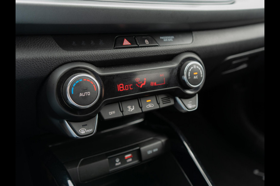 Kia Rio 1.0 TGDI DynamicPlusLine | Trekhaak | Navigatie | Climate control | Keyless | Getint glas | Armsteun | LED achterlichten | Lichtmetalen velgen