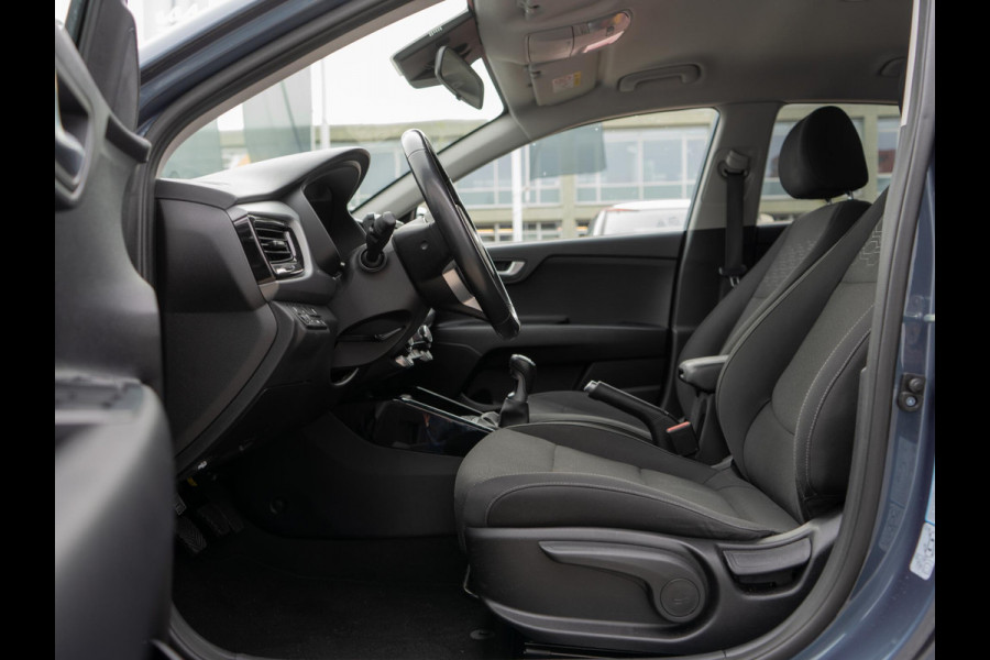 Kia Rio 1.0 TGDI DynamicPlusLine | Trekhaak | Navigatie | Climate control | Keyless | Getint glas | Armsteun | LED achterlichten | Lichtmetalen velgen