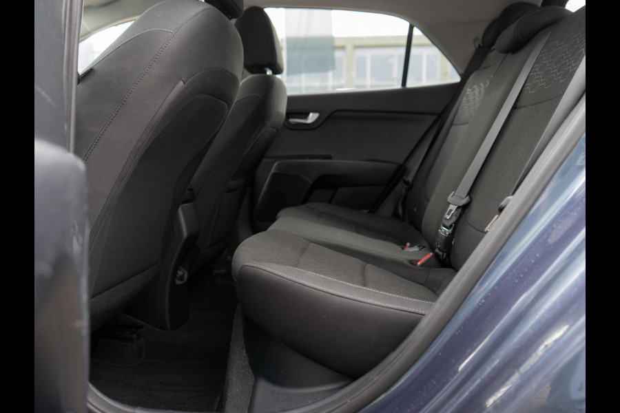 Kia Rio 1.0 TGDI DynamicPlusLine | Trekhaak | Navigatie | Climate control | Keyless | Getint glas | Armsteun | LED achterlichten | Lichtmetalen velgen