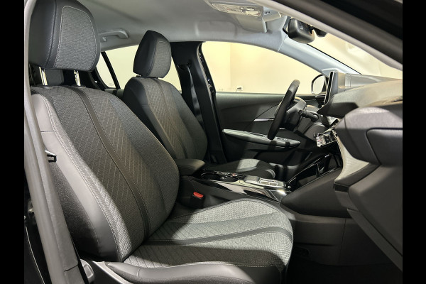Peugeot e-208 EV Allure 50 kWh Warmtepomp | 3-fase lader | navigatie | achteruitrijcamera | SOH 99%