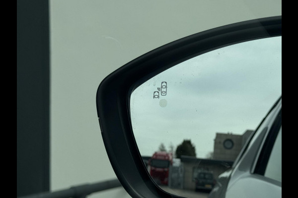 DS DS 3 Crossback 1.2 PT 130 EAT8 Grand Chic | Lederen interieur | Zeer compleet | Prijs is rijklaar