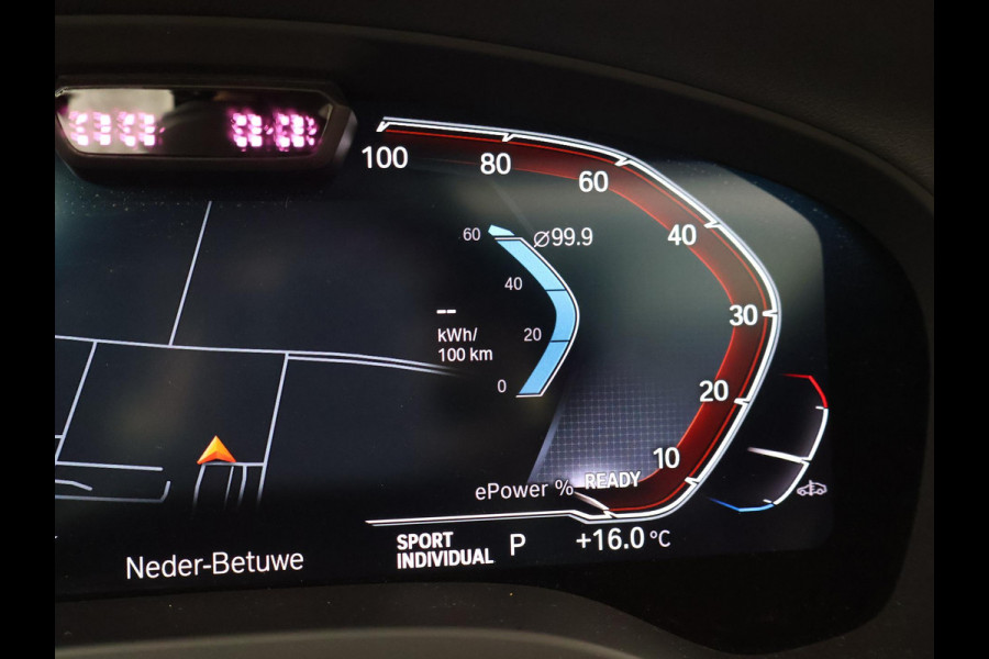 BMW iX3 80 kWh FACELIFT M-SPORT SOH 98,8% + TREKHAAK | SPORTSTOELEN LEDER | PANORAMA | ADAPTIVE CRUISE | MEMORY