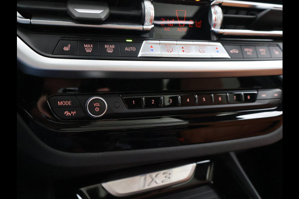 BMW iX3 80 kWh FACELIFT M-SPORT SOH 98,8% + TREKHAAK | SPORTSTOELEN LEDER | PANORAMA | ADAPTIVE CRUISE | MEMORY