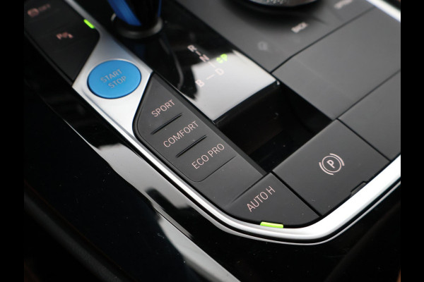 BMW iX3 80 kWh FACELIFT M-SPORT SOH 98,8% + TREKHAAK | SPORTSTOELEN LEDER | PANORAMA | ADAPTIVE CRUISE | MEMORY