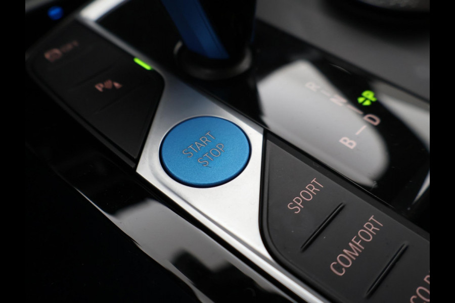 BMW iX3 80 kWh FACELIFT M-SPORT SOH 98,8% + TREKHAAK | SPORTSTOELEN LEDER | PANORAMA | ADAPTIVE CRUISE | MEMORY
