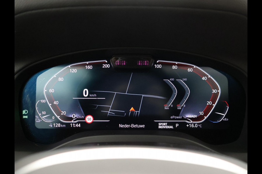 BMW iX3 80 kWh FACELIFT M-SPORT SOH 98,8% + TREKHAAK | SPORTSTOELEN LEDER | PANORAMA | ADAPTIVE CRUISE | MEMORY